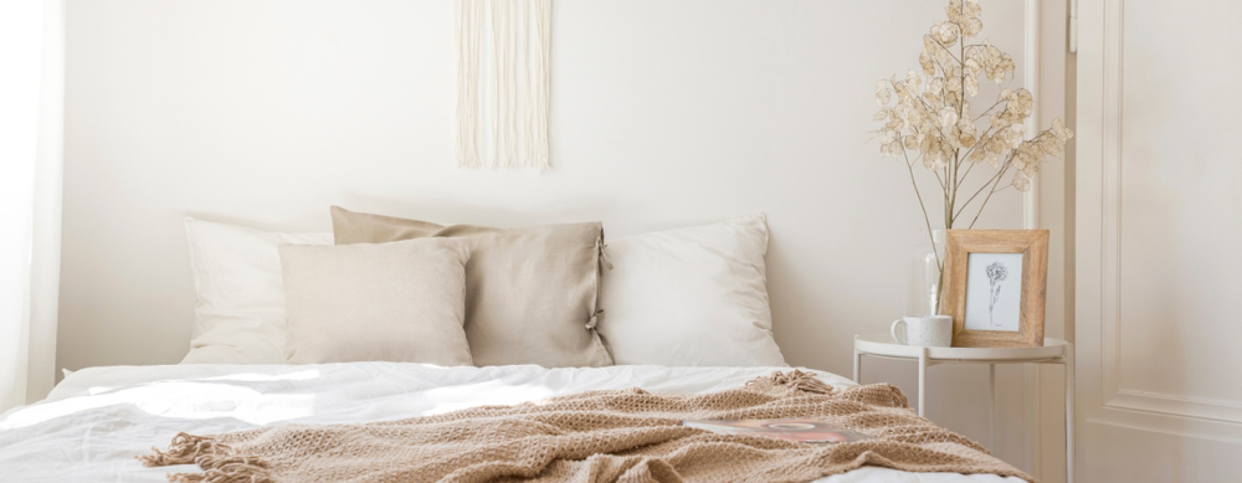 Fresh Bedroom With Earthy Colors